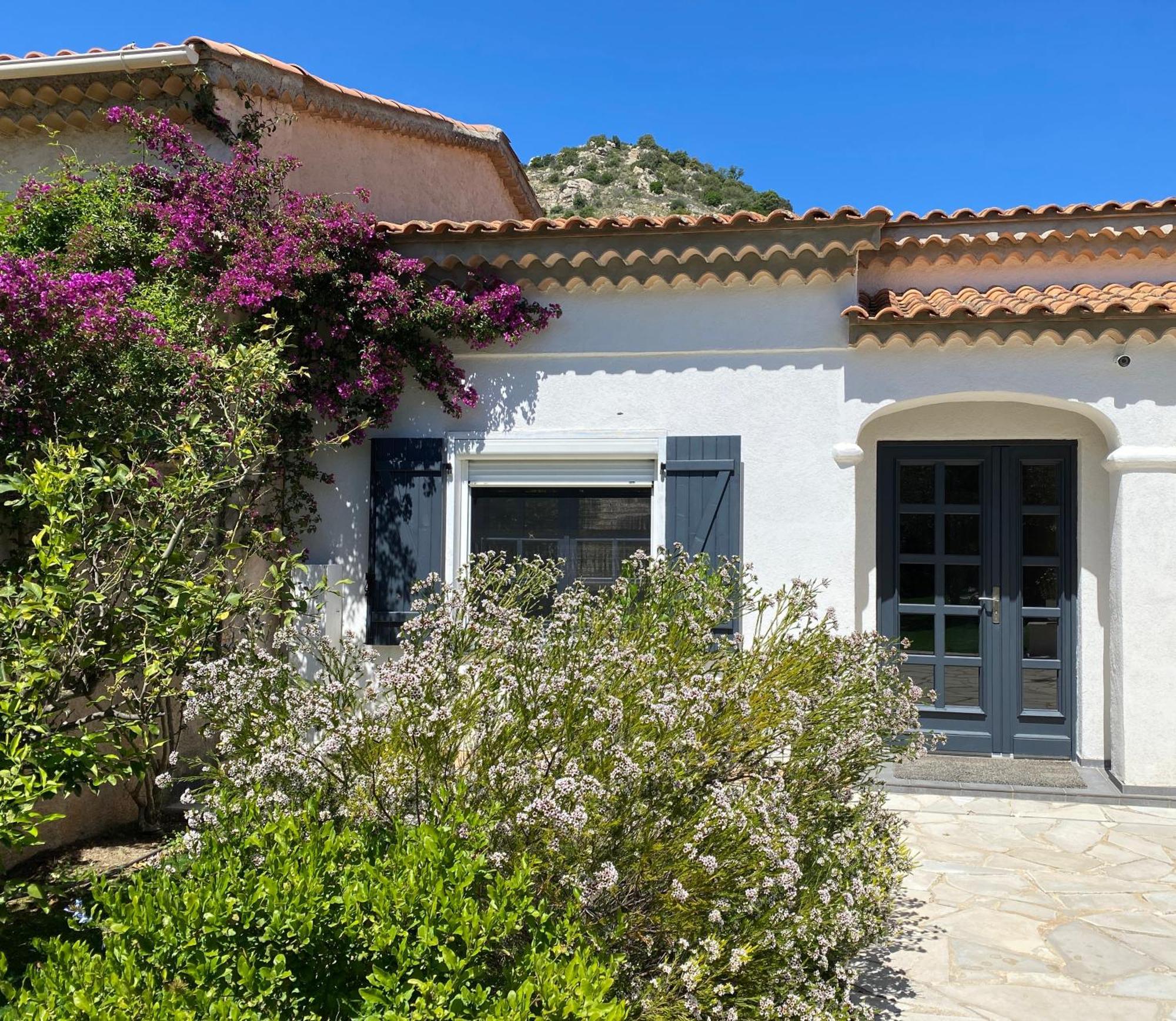 Hotel La Roca Flora Le Plan-de-la-Tour Exterior foto